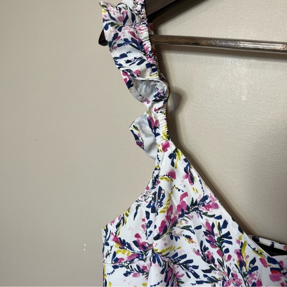 French Connection Breya Eltan Ruffle Tank‎ Top Summer White Floral Large - Picture 7 of 12